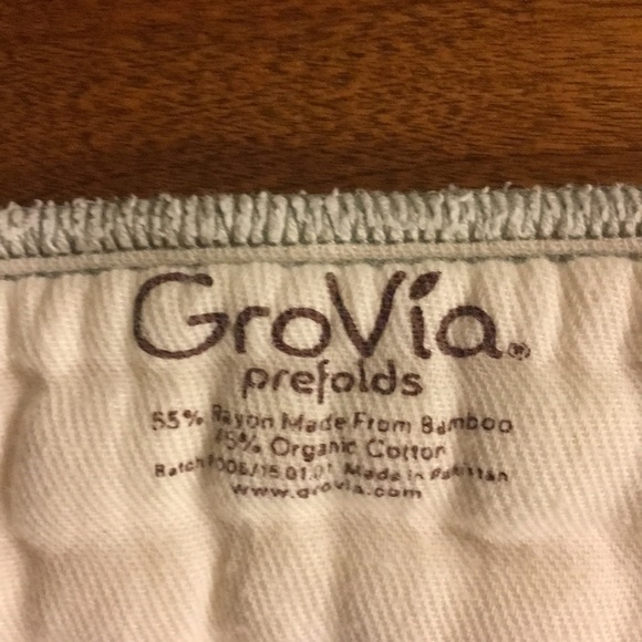 GroVia Prefold - Picture 2 of 2
